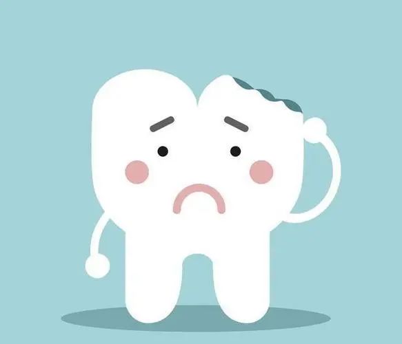 导致牙龈萎缩的4个原因，现在改正过来，老了依然有一口好牙